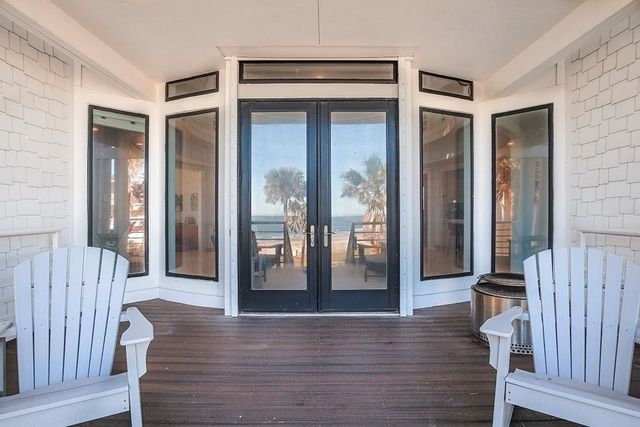 4214 Turks Point, Galveston, TX 77554