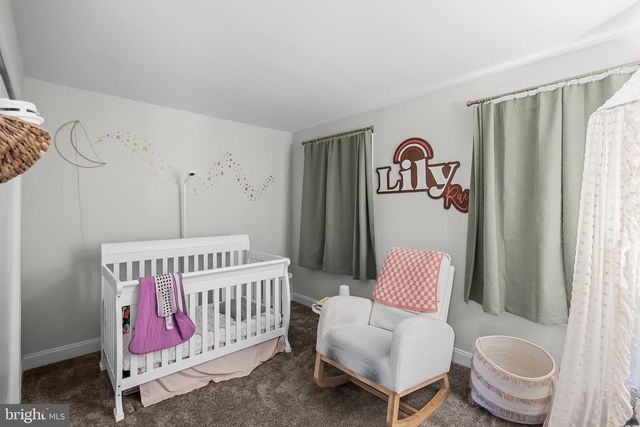 5 HAMPTON CT, Mount Laurel, NJ 08054