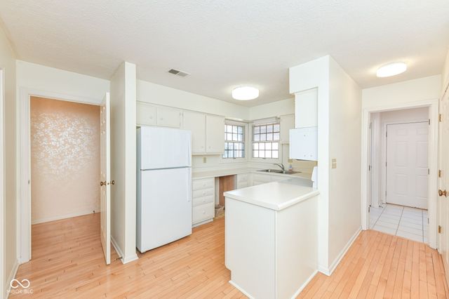 5225 Whisperwood Lane, Indianapolis, IN 46226