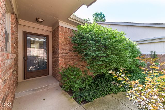 5225 Whisperwood Lane, Indianapolis, IN 46226