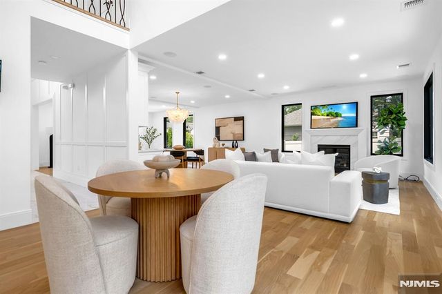 452 Oregon Street, Paramus, NJ 07652