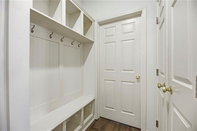 4520 W 140th Street, Leawood, KS 66224