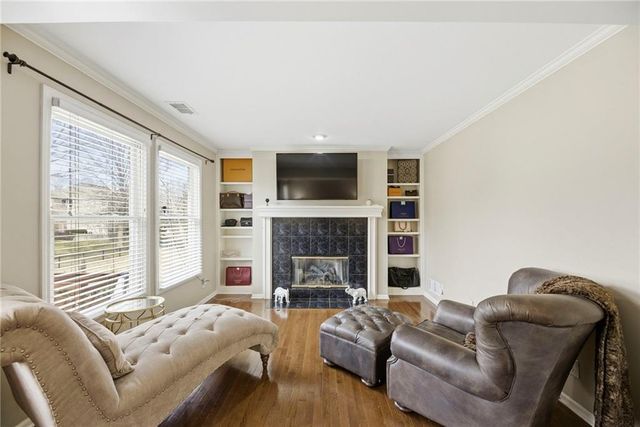 4520 W 140th Street, Leawood, KS 66224