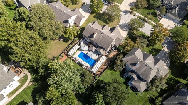 4520 W 140th Street, Leawood, KS 66224