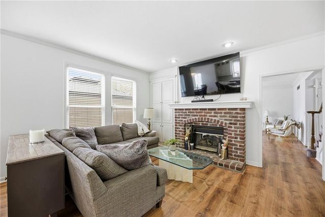 4520 W 140th Street, Leawood, KS 66224