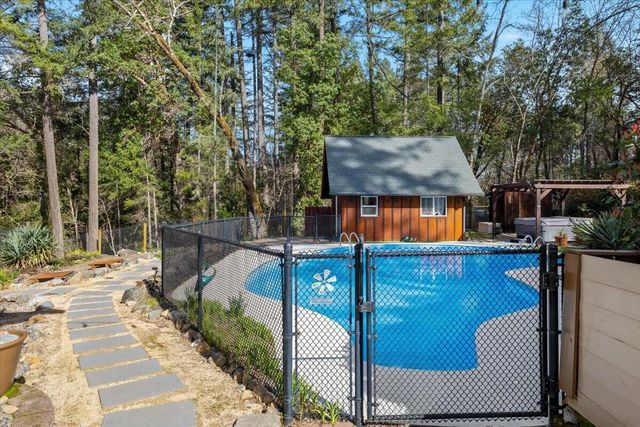 790 Savage Creek Road, Grants Pass, OR 97527