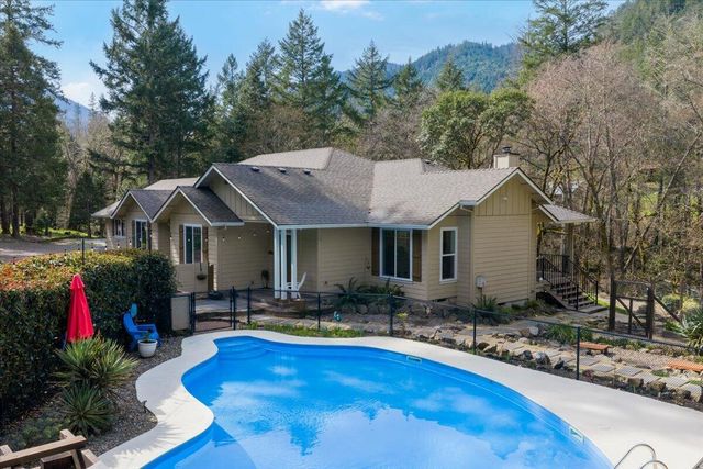 790 Savage Creek Road, Grants Pass, OR 97527