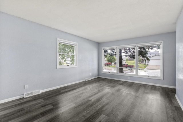 8632 Broadway DRIVE, Sturtevant, WI 53177