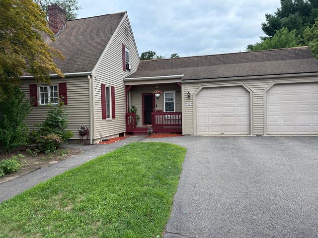 59 Mulberry St, Attleboro, MA 02703