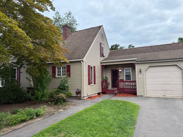59 Mulberry St, Attleboro, MA 02703
