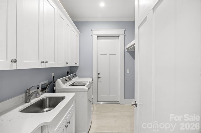 607 Dorothy Drive, Charlotte, NC 28203