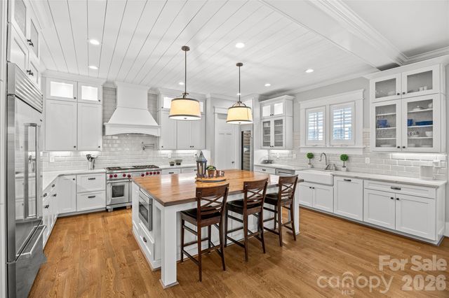 607 Dorothy Drive, Charlotte, NC 28203