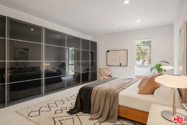 12504 Woodbridge Street 203, Studio City (los Angeles), CA 91604