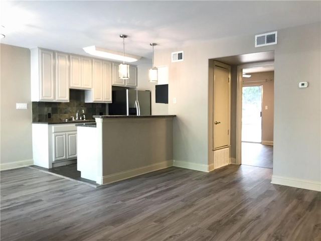 500 E Riverside DR 154, Austin, TX 78704