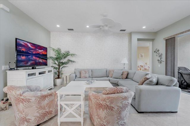 10599 Silverton Lane, Boynton Beach, FL 33437