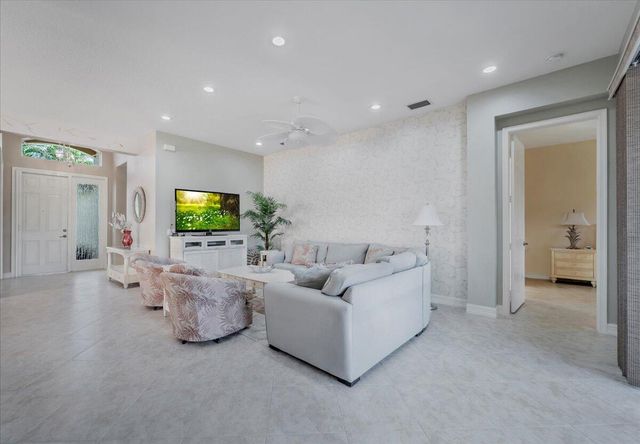 10599 Silverton Lane, Boynton Beach, FL 33437