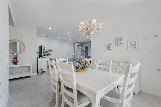 10599 Silverton Lane, Boynton Beach, FL 33437