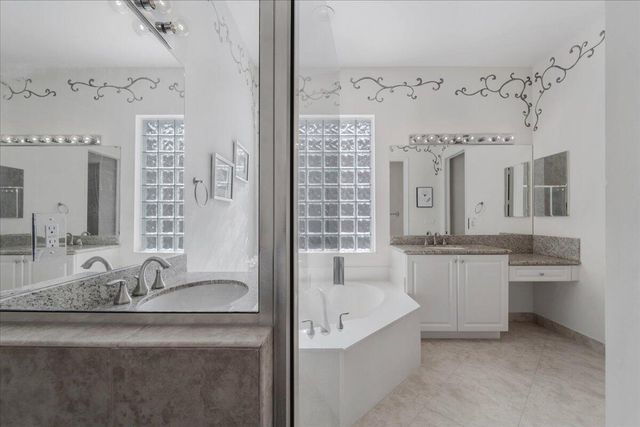 10599 Silverton Lane, Boynton Beach, FL 33437