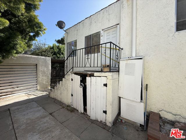 1561 W 7th Street, San Pedro, CA 90732