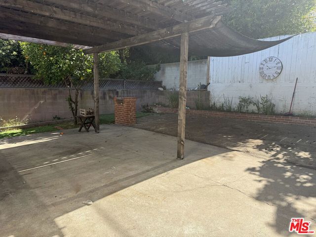 1561 W 7th Street, San Pedro, CA 90732