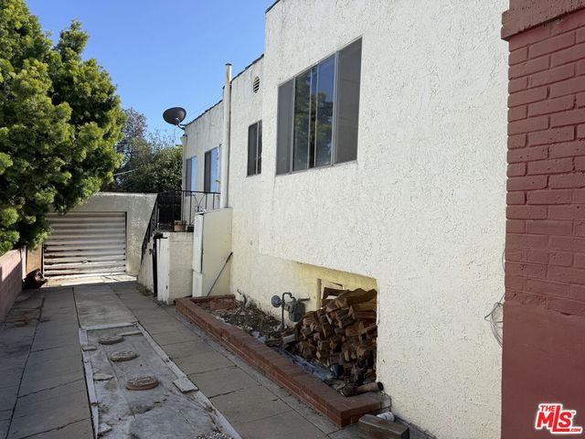 1561 W 7th Street, San Pedro, CA 90732