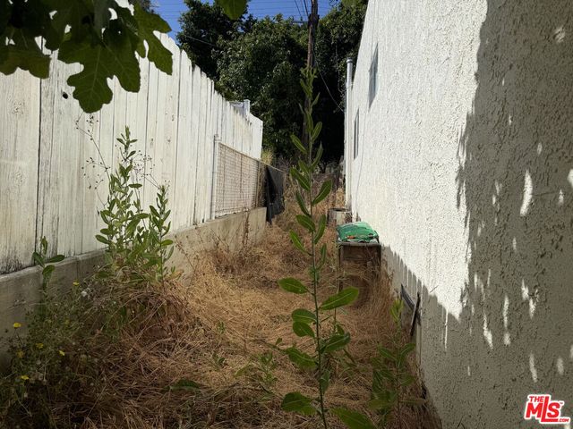 1561 W 7th Street, San Pedro, CA 90732