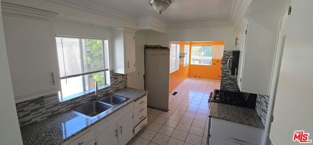 1561 W 7th Street, San Pedro, CA 90732