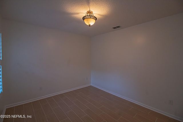 8146 LEAFCREST Drive, Jacksonville, FL 32244