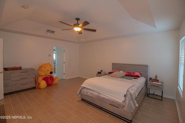 8146 LEAFCREST Drive, Jacksonville, FL 32244