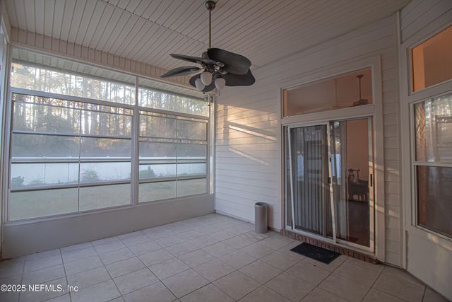 8146 LEAFCREST Drive, Jacksonville, FL 32244
