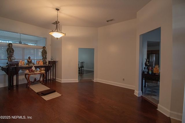 8146 LEAFCREST Drive, Jacksonville, FL 32244