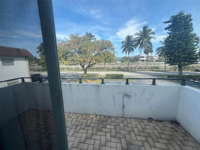 230 SW 1st Street G-8, Pompano Beach, FL 33060