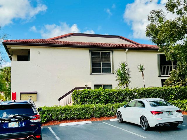 7979 Eastlake Drive F, Boca Raton, FL 33433