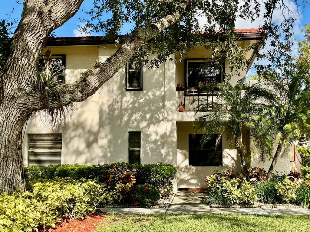 7979 Eastlake Drive F, Boca Raton, FL 33433