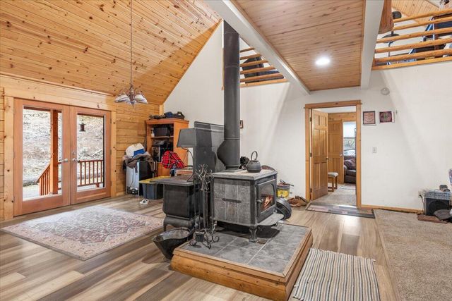 9511 Sterling Creek Road, Jacksonville, OR 97530