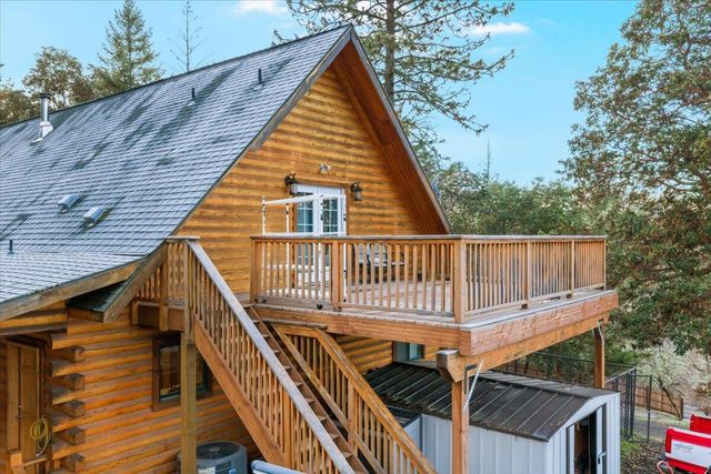 9511 Sterling Creek Road, Jacksonville, OR 97530