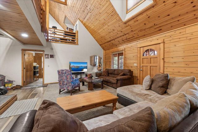 9511 Sterling Creek Road, Jacksonville, OR 97530