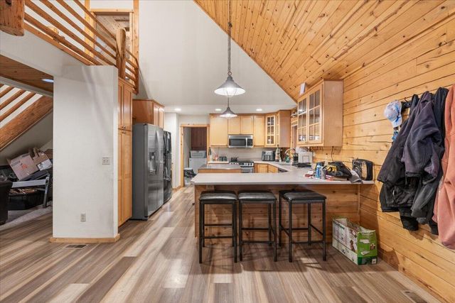 9511 Sterling Creek Road, Jacksonville, OR 97530