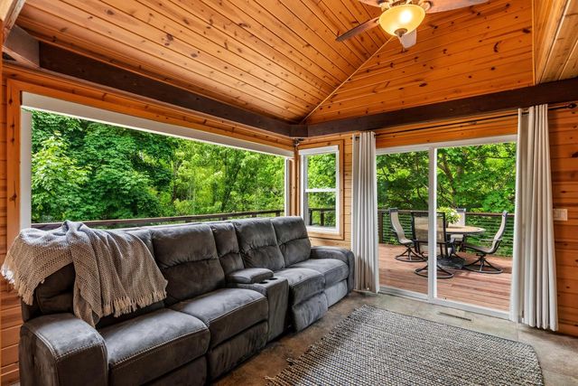2953 Kettle Moraine ROAD, Hartford, WI 53027