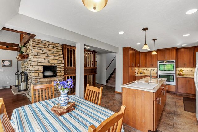 2953 Kettle Moraine ROAD, Hartford, WI 53027
