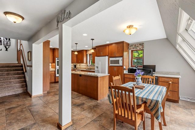 2953 Kettle Moraine ROAD, Hartford, WI 53027