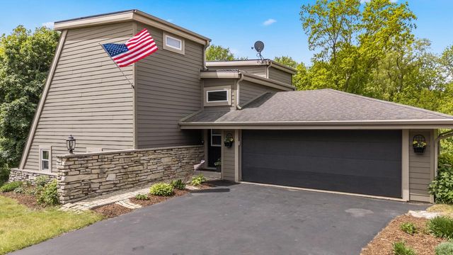 2953 Kettle Moraine ROAD, Hartford, WI 53027