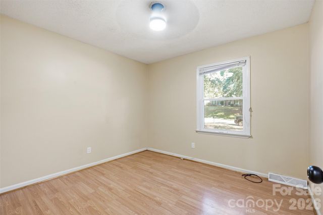 609 Old Farm Road, Statesville, NC 28625