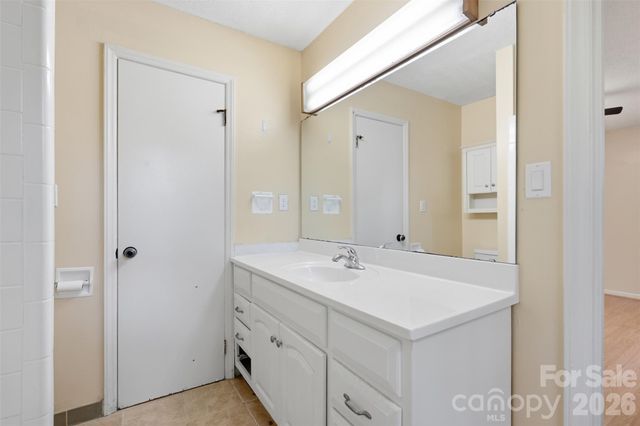 609 Old Farm Road, Statesville, NC 28625