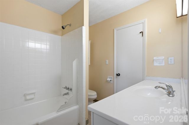 609 Old Farm Road, Statesville, NC 28625