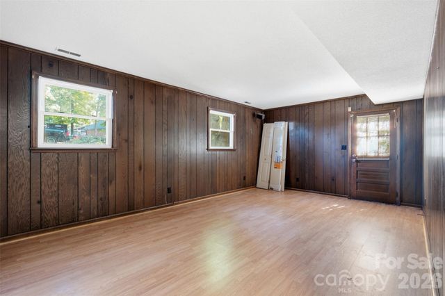 609 Old Farm Road, Statesville, NC 28625
