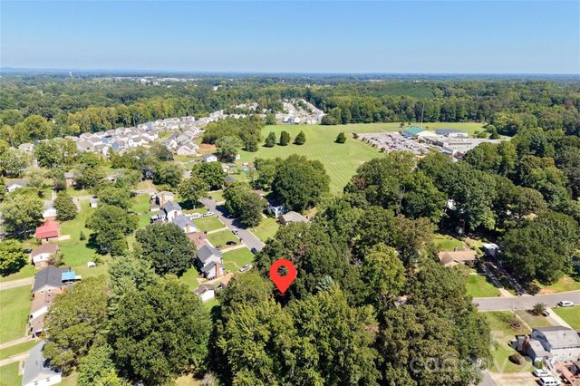 609 Old Farm Road, Statesville, NC 28625