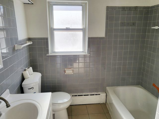 712 May Street, Calumet City, IL 60409