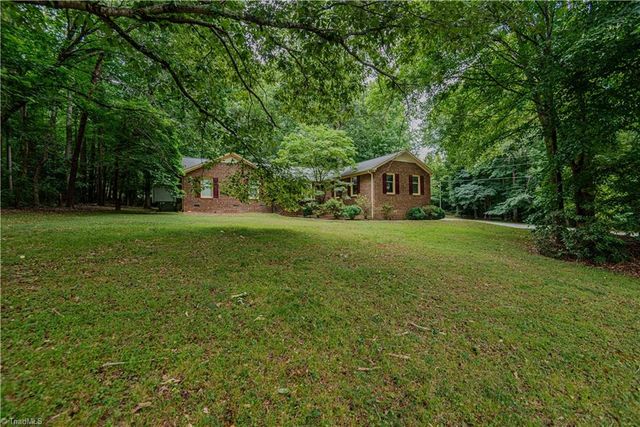 2603 Crescent Hill Drive, Mebane, NC 27302