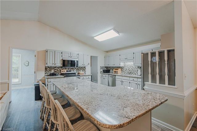 2603 Crescent Hill Drive, Mebane, NC 27302